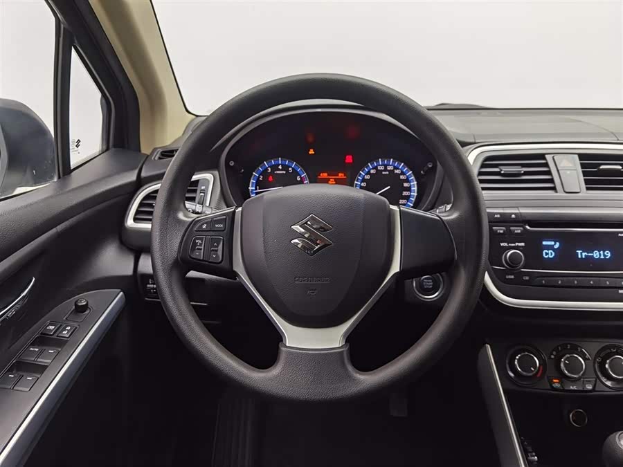 Suzuki S-Cross 2014 صورة سيارة #12