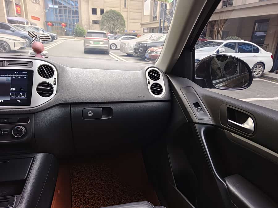 Volkswagen Tiguan 2014 #12 Volkswagen Tiguan 2014 car image #12