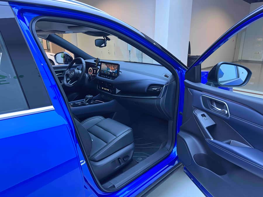 Nissan Qashqai 2023 car image #12