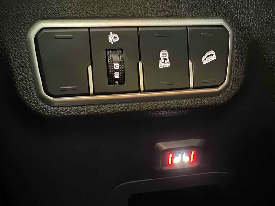 Haval M6 2021 #12 Haval M6 2021 car image #12