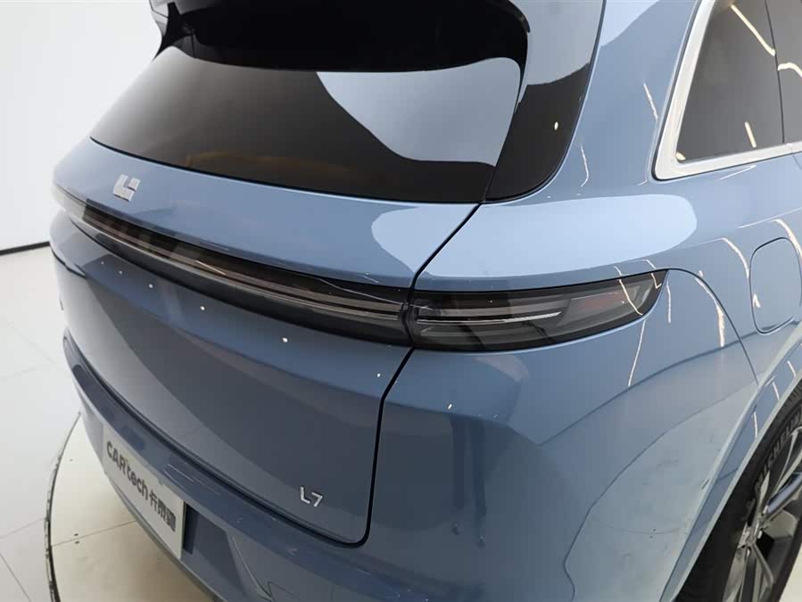 Li L7 2023 car image #12