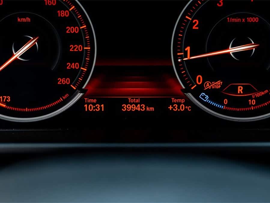 BMW X6 2019 immagine di auto #12