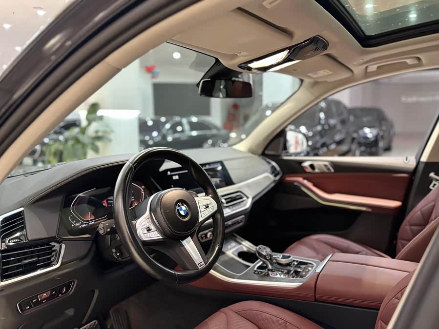 BMW X5 2022 car image #12