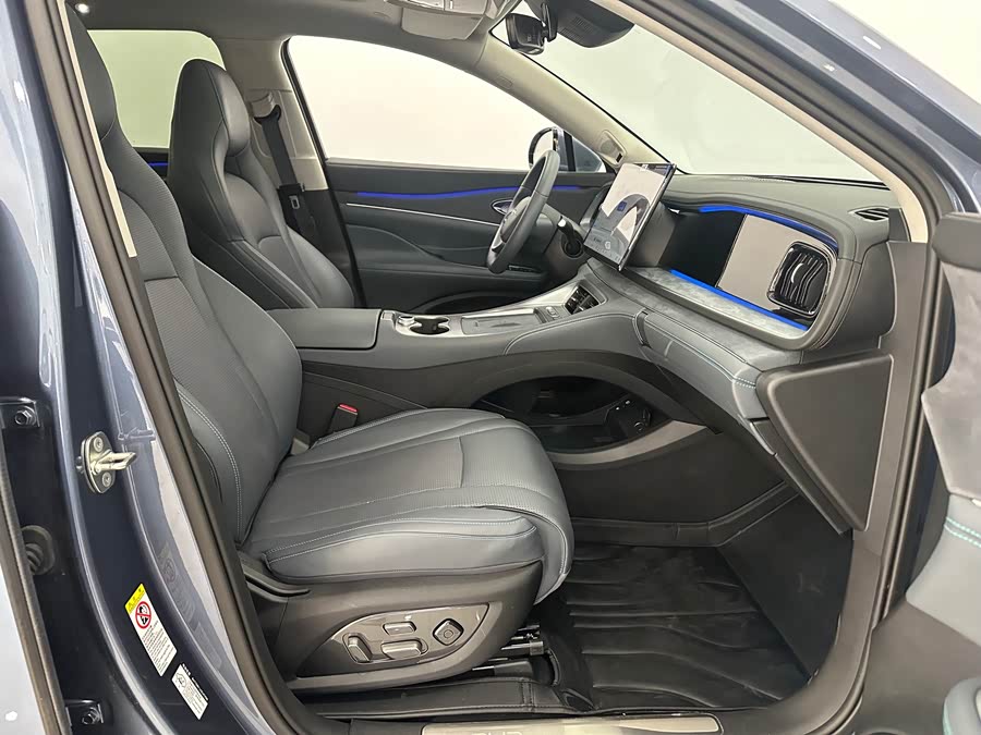 BYD Sea Lion 07 DM-i 2025 car image #12