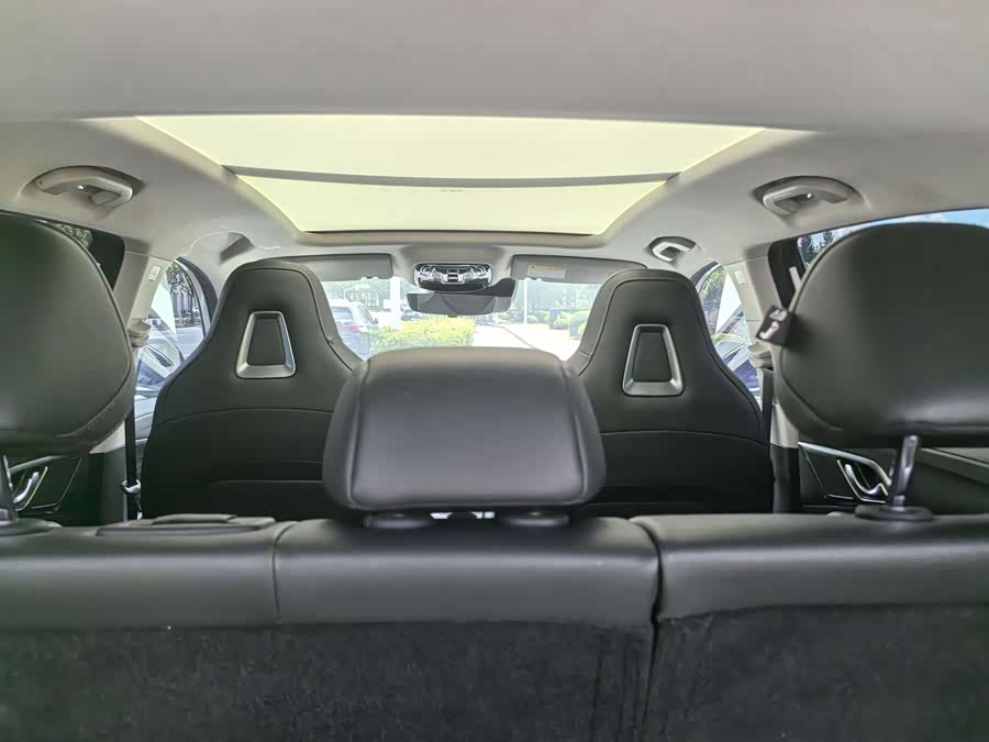 Roewe RX5 2022 car image #12