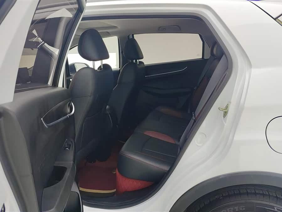 GEELY 2021 car image #12