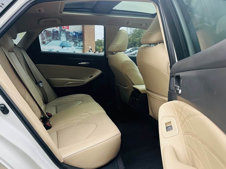 Toyota Avalon 2022 #12 Toyota Avalon 2022 car image #12