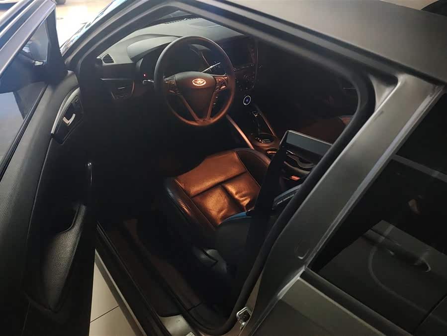 Hyundai Veloster 2015 car image #12