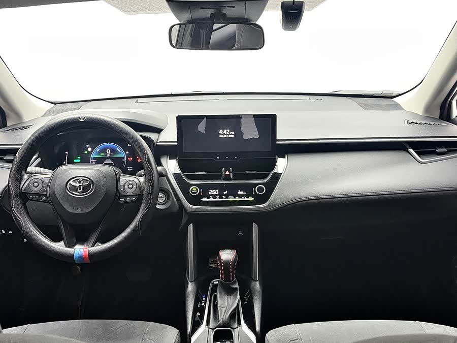 Toyota Corolla Cross 2024 #12 Toyota Corolla Cross 2024 car image #12