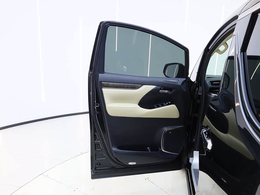 Toyota Vellfire 2022 #12 Toyota Vellfire 2022 صورة سيارة #12