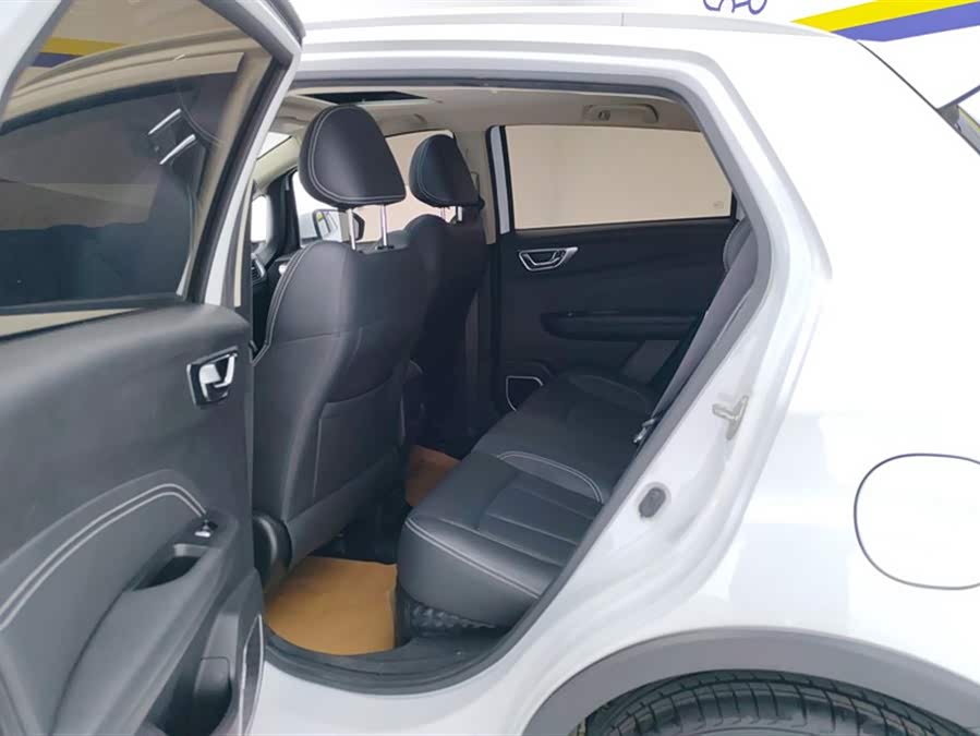 GEELY Vision X3 2019 изображение автомобиля #12