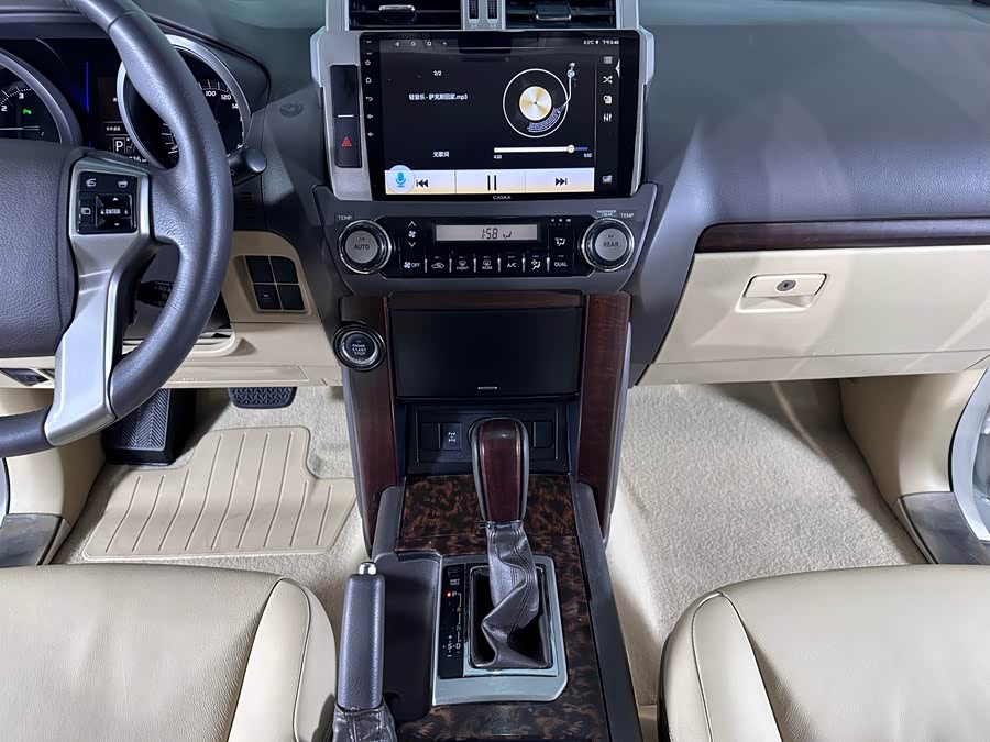 Toyota Land Cruiser Prado 2015 immagine di auto #12