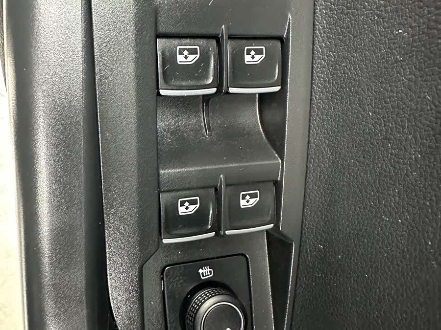 Volkswagen Tacqua 2023 car image #12