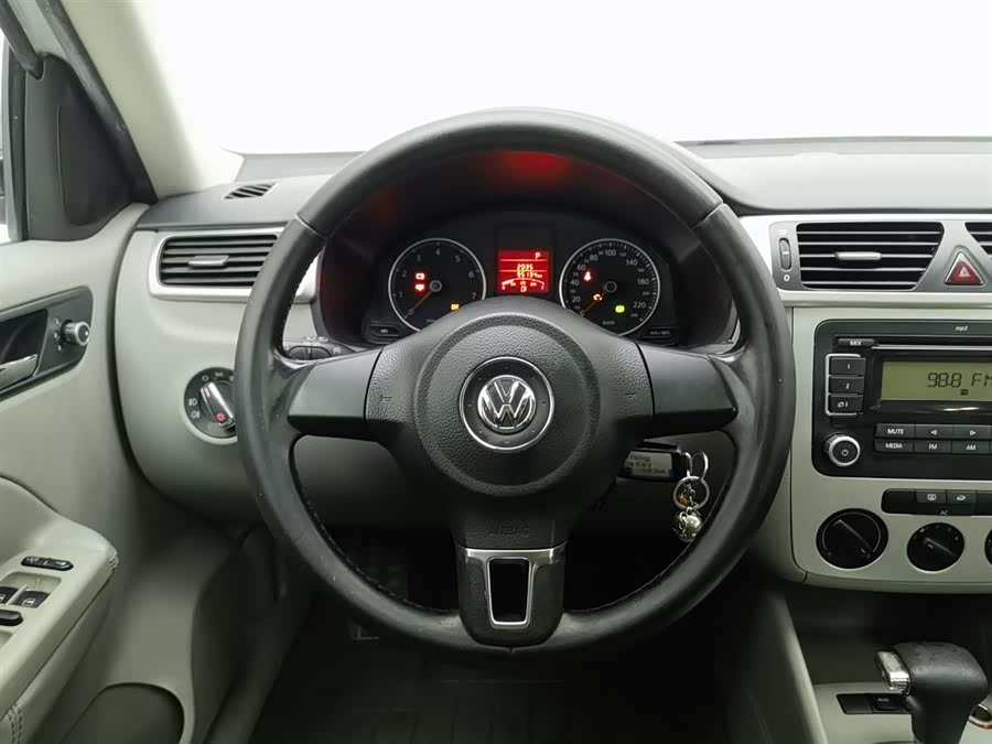 Volkswagen Bora 2011 immagine di auto #12