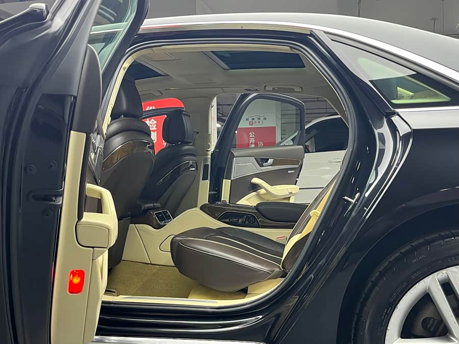 Audi A8 2013 imagen de coche #12