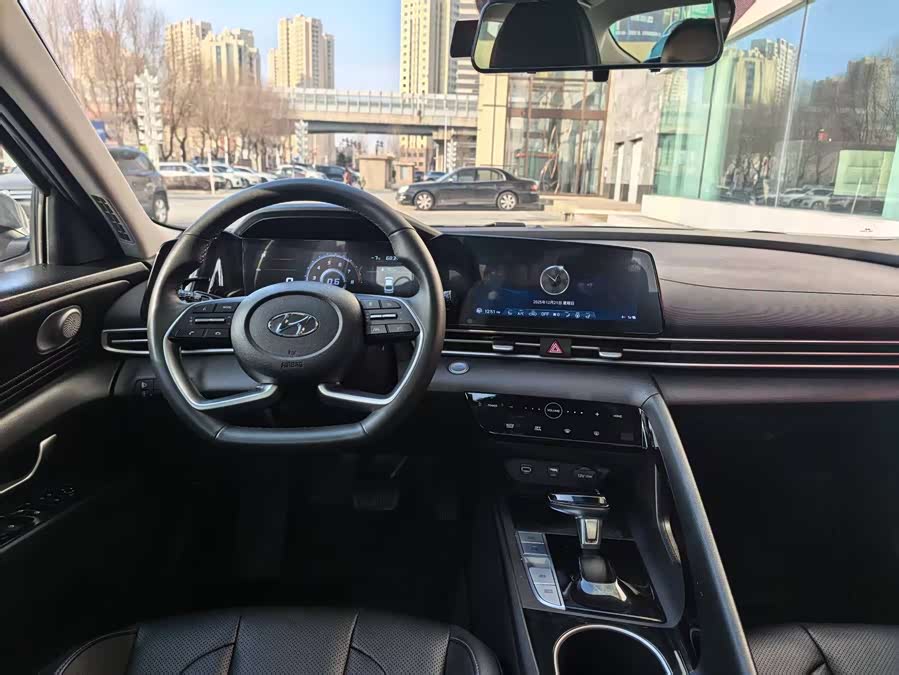 Hyundai Elantra 2023 #12 Hyundai Elantra 2023 immagine di auto #12