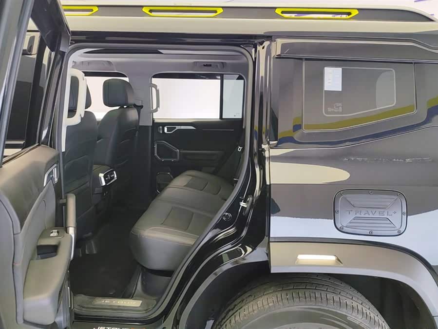 Jetour Traveller 2023 car image #12