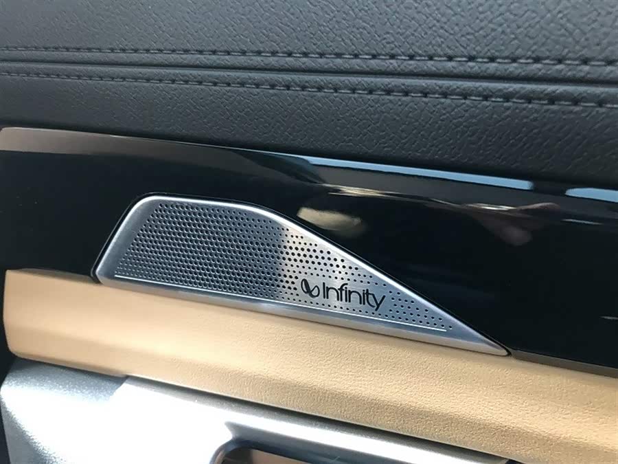 GEELY Boyue L 2024 car image #12