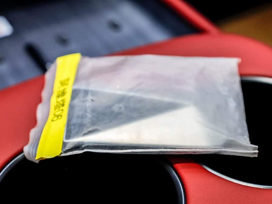 Avatr 06 2025 car image #12