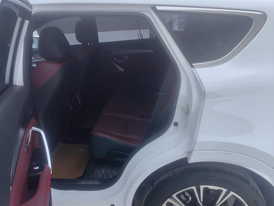 Jetour X70 PLUS 2022 car image #12