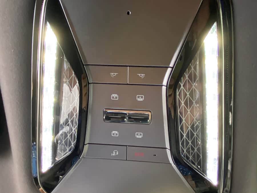 Denza Z9GT 2024 immagine di auto #12