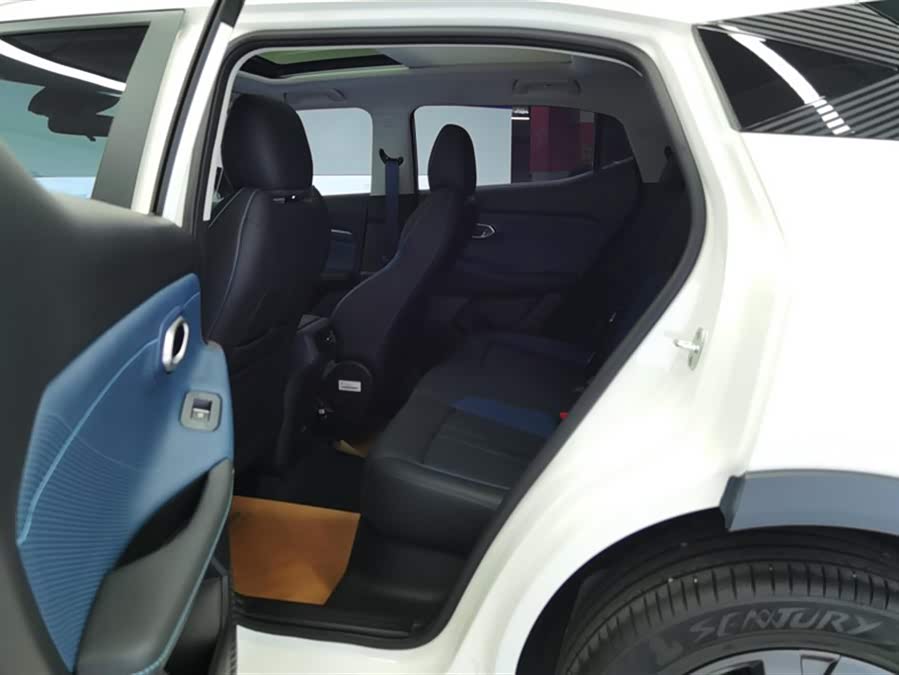 GAC Trumpchi GS3 2025 #12 GAC Trumpchi GS3 2025 car image #12