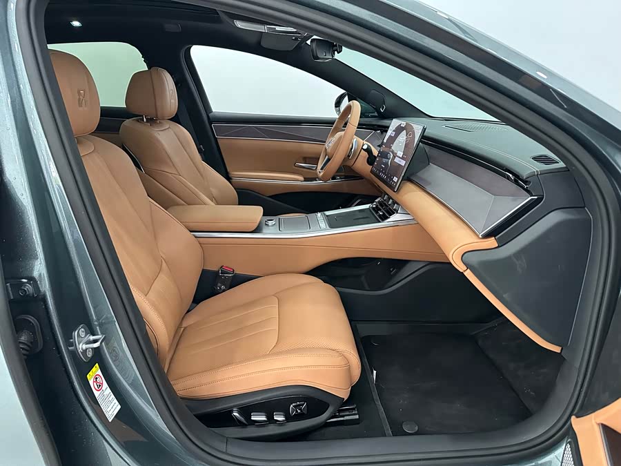 BYD HanL 2025 car image #12