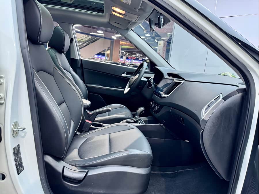 Hyundai ix25 2019 car image #12