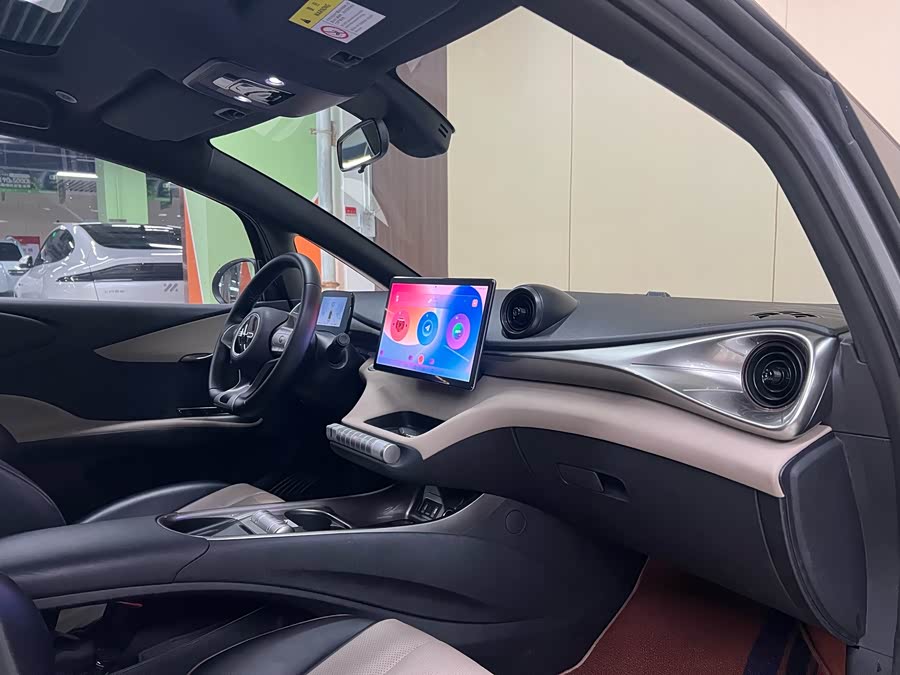 BYD Dolphin 2024 #12 BYD Dolphin 2024 car image #12