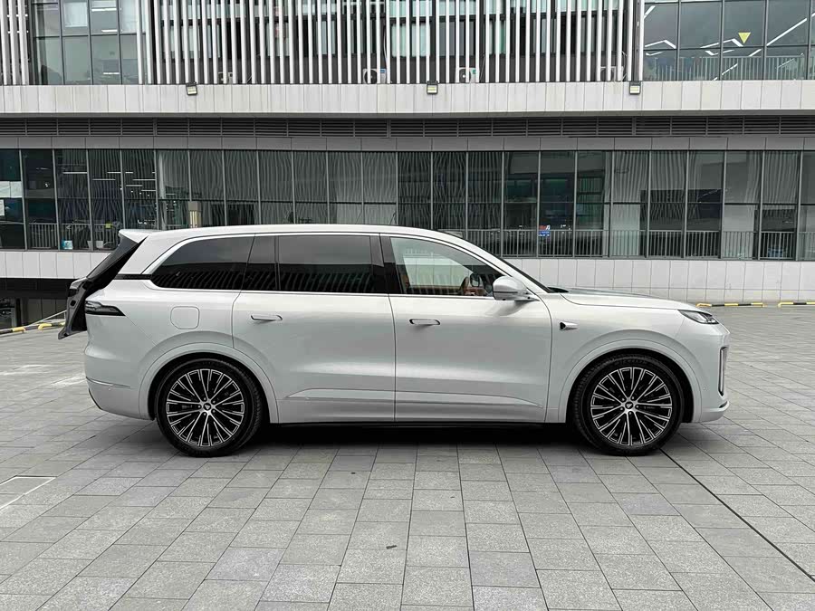 Deepal S09 2025 imagen de coche #12