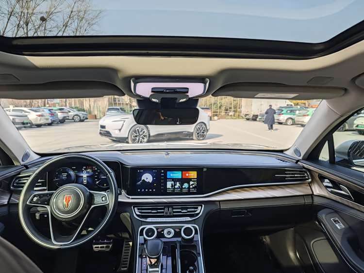 HongQi H9 2021 car image #12