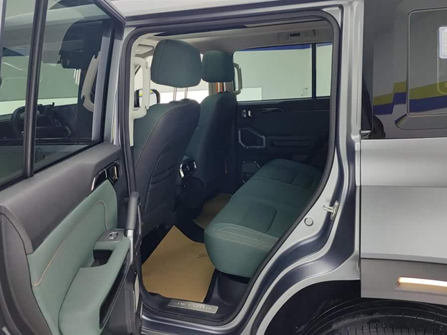 Jetour Traveller 2024 car image #12