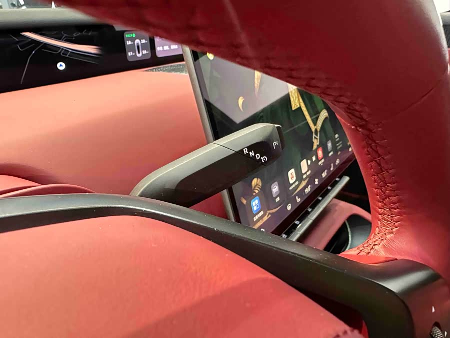 Avatr 12 2025 car image #12