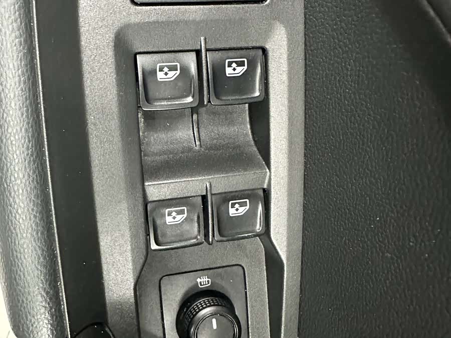 Volkswagen Tharu 2021 car image #12