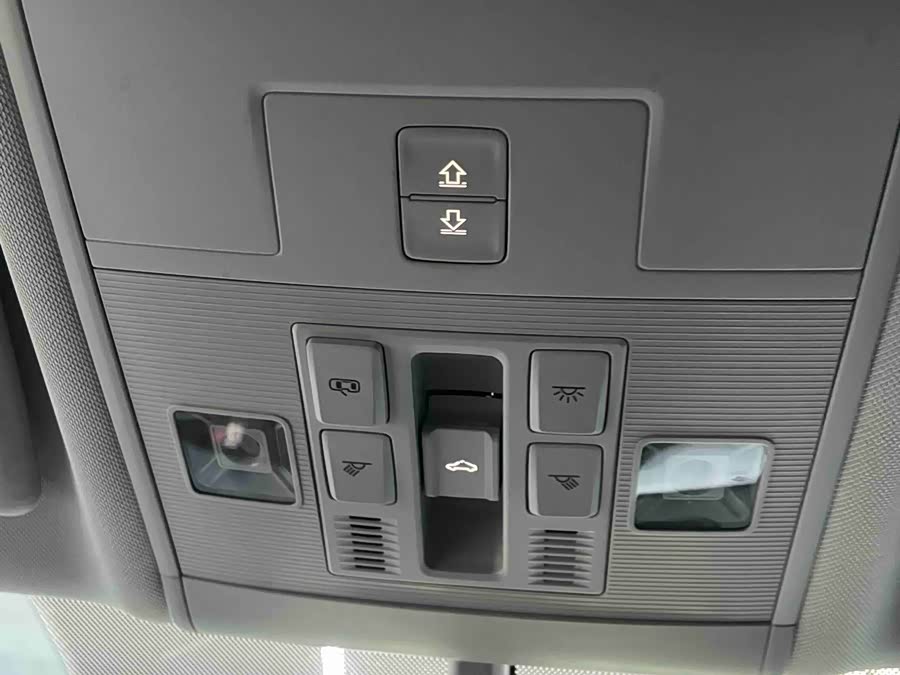 Volkswagen Tacqua 2022 car image #12