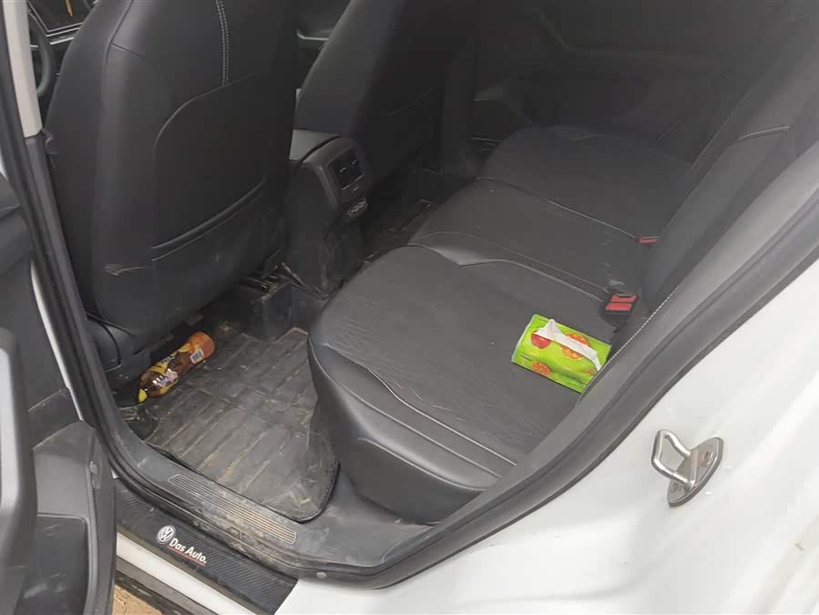 Volkswagen T-Cross 2020 car image #12