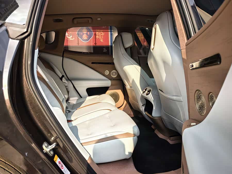 Avatr 07 2025 imagem de carro #12