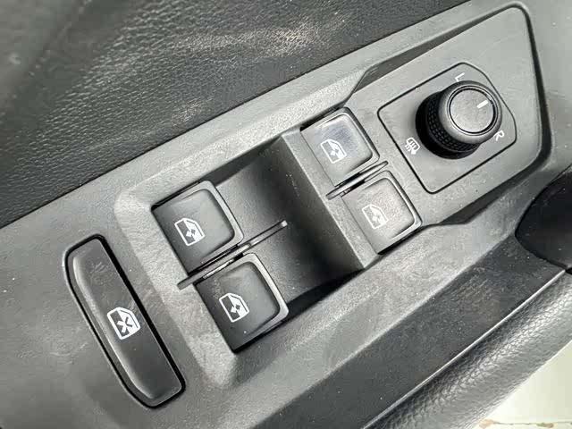 Volkswagen Tharu 2022 immagine di auto #12