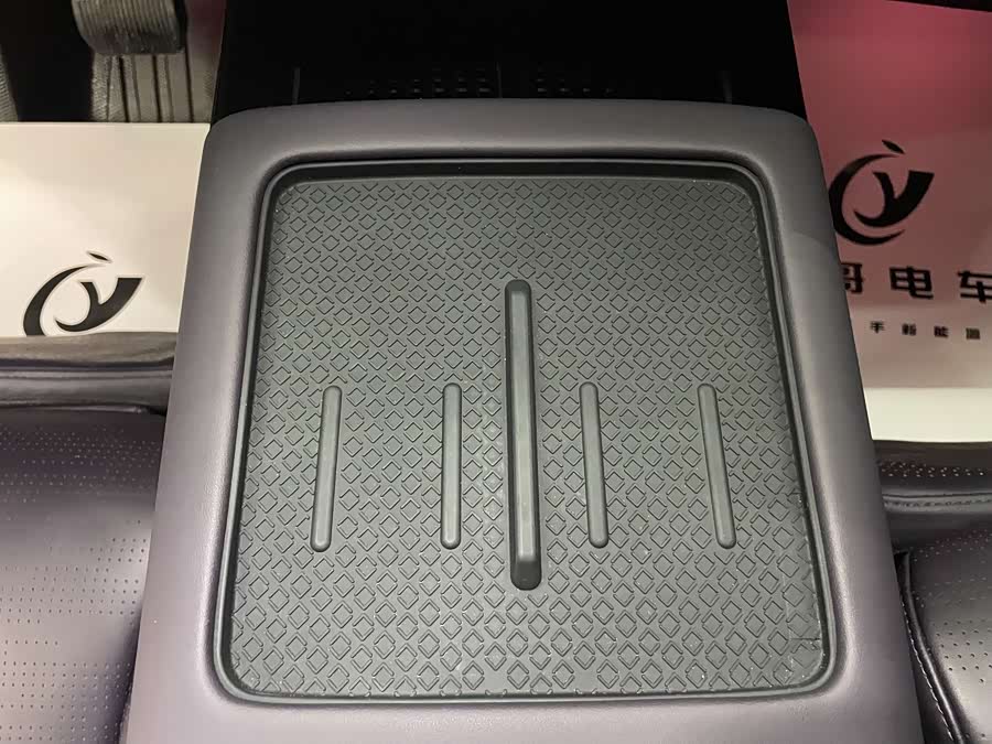 Avatr 07 2024 изображение автомобиля #12