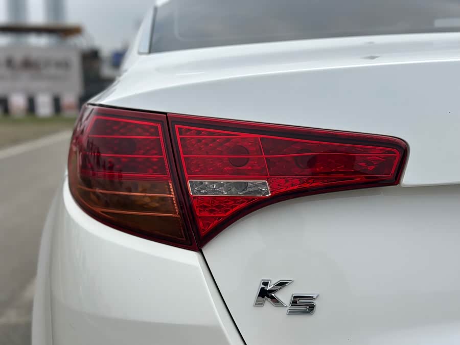 起亚 起亚K5 2013 汽车图片 #12