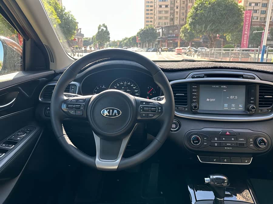 Kia Sorento 2015 car image #12