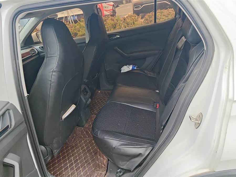 Volkswagen T-Cross 2021 car image #12