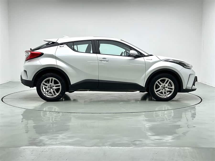 Toyota C-HR 2023 immagine di auto #12