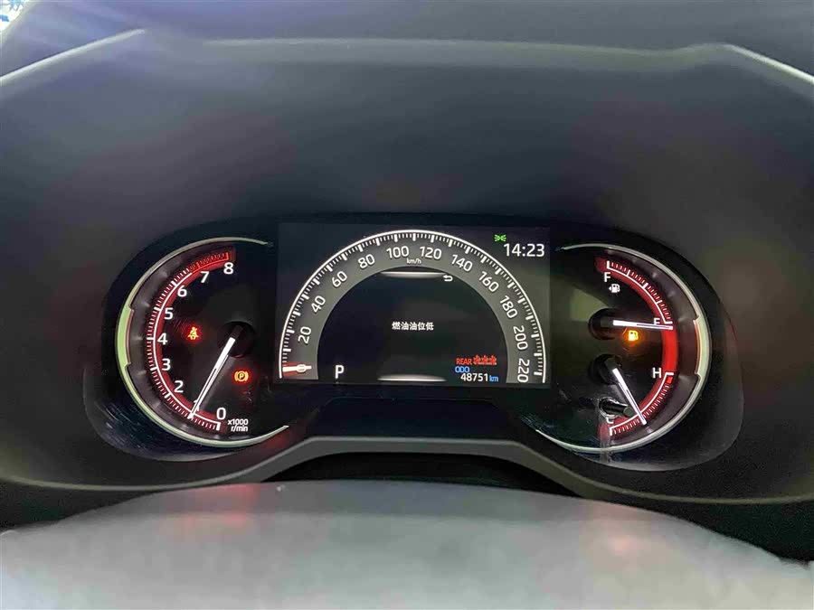 Toyota RAV4 2020 car image #12