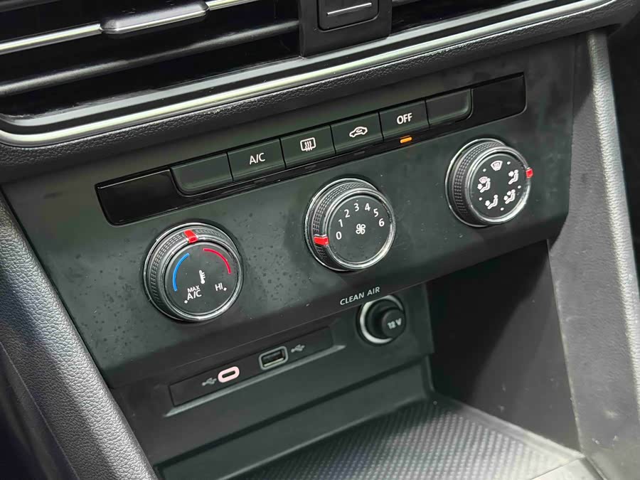 Volkswagen Tiguan L 2023 #12 Volkswagen Tiguan L 2023 immagine di auto #12