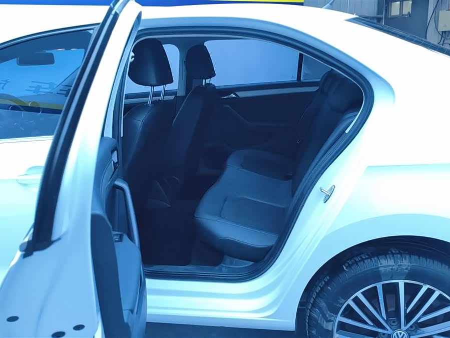 Jetta Jetta 2019 #12 Jetta Jetta 2019 car image #12