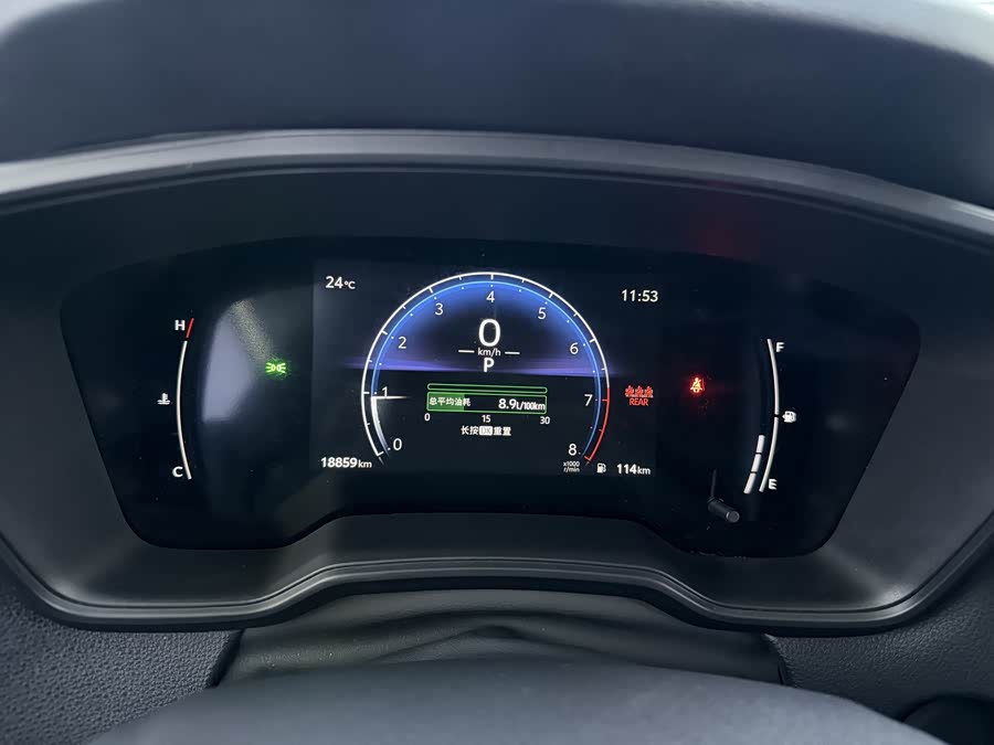 Toyota Frontlander 2024 car image #12