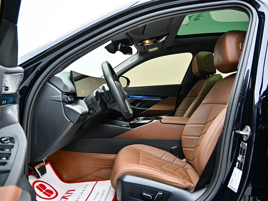 BMW 5 Series 2024 car image #12