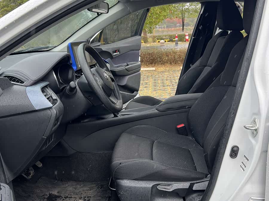 Toyota Izoa 2021 car image #12