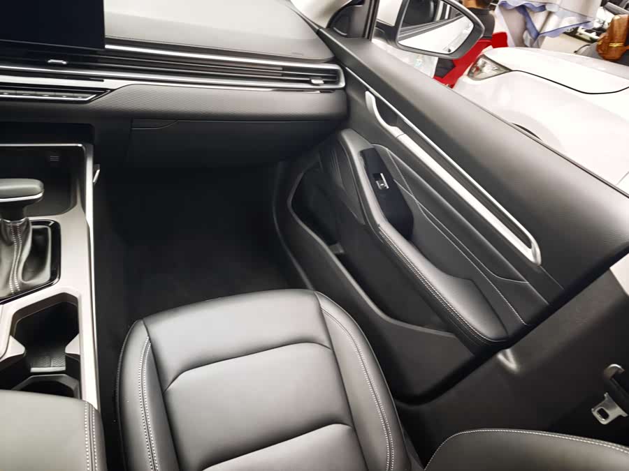 GEELY Emgrand 2024 #12 GEELY Emgrand 2024 car image #12